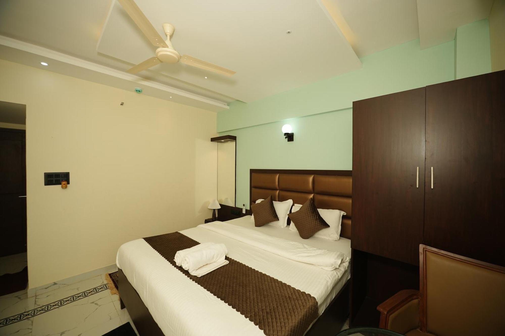 Saikiran Hotel Mapusa Eksteriør bilde